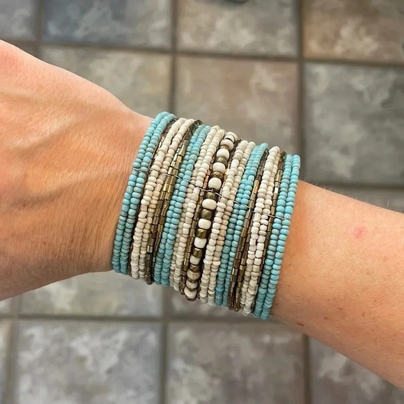 Turquoise, Cream‎ & Brown Cuff - Picture 1 of 3